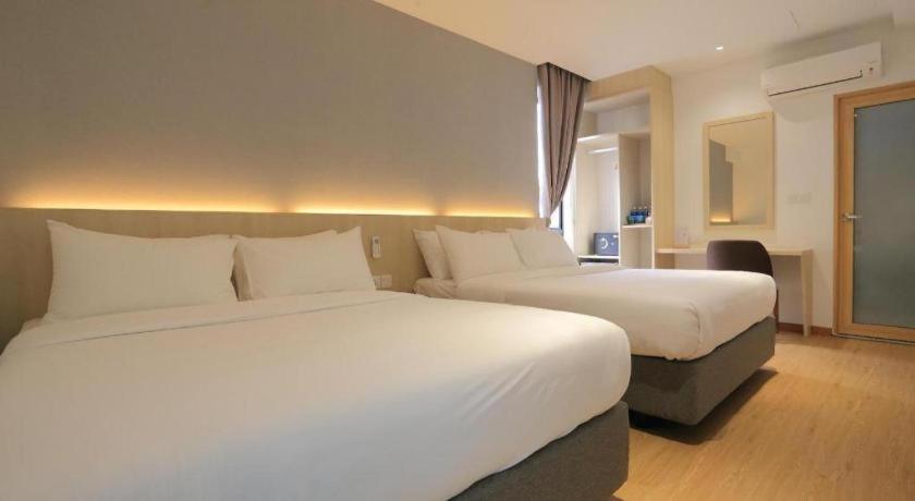 Miyabi Hotel Permas Джохор-Бару Екстер'єр фото