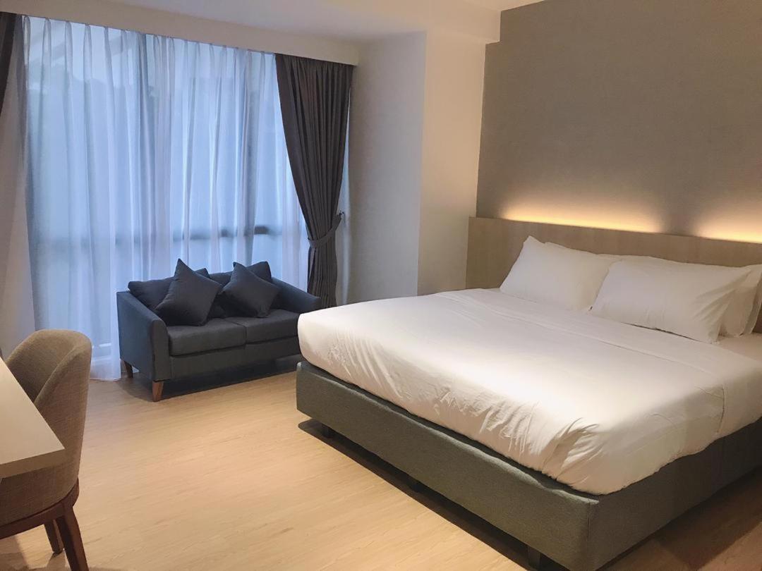 Miyabi Hotel Permas Джохор-Бару Екстер'єр фото